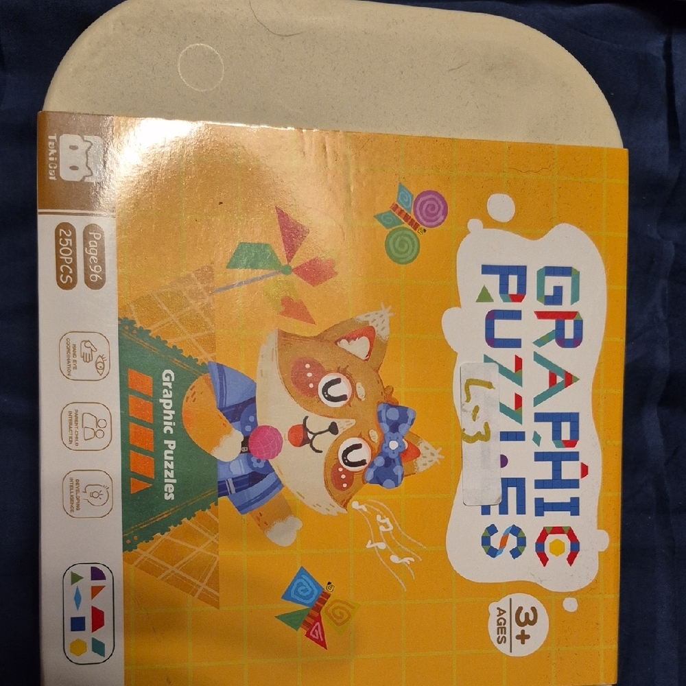 Graphic Puzzles Set with Cat Design